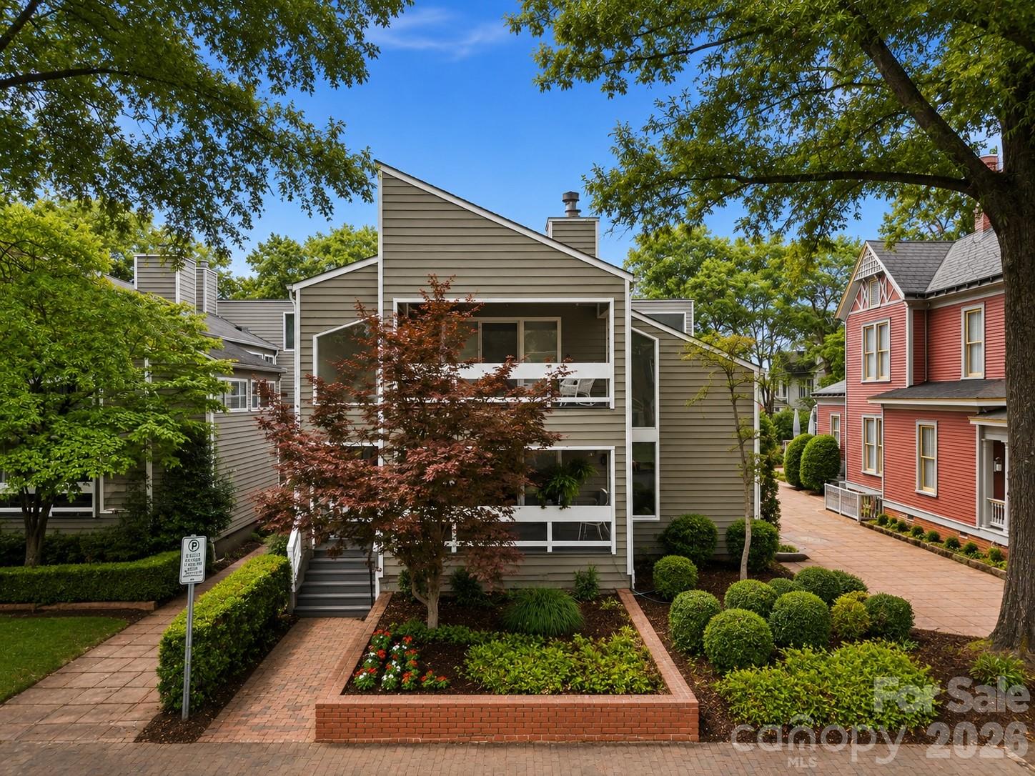 517 N Poplar Street — photo