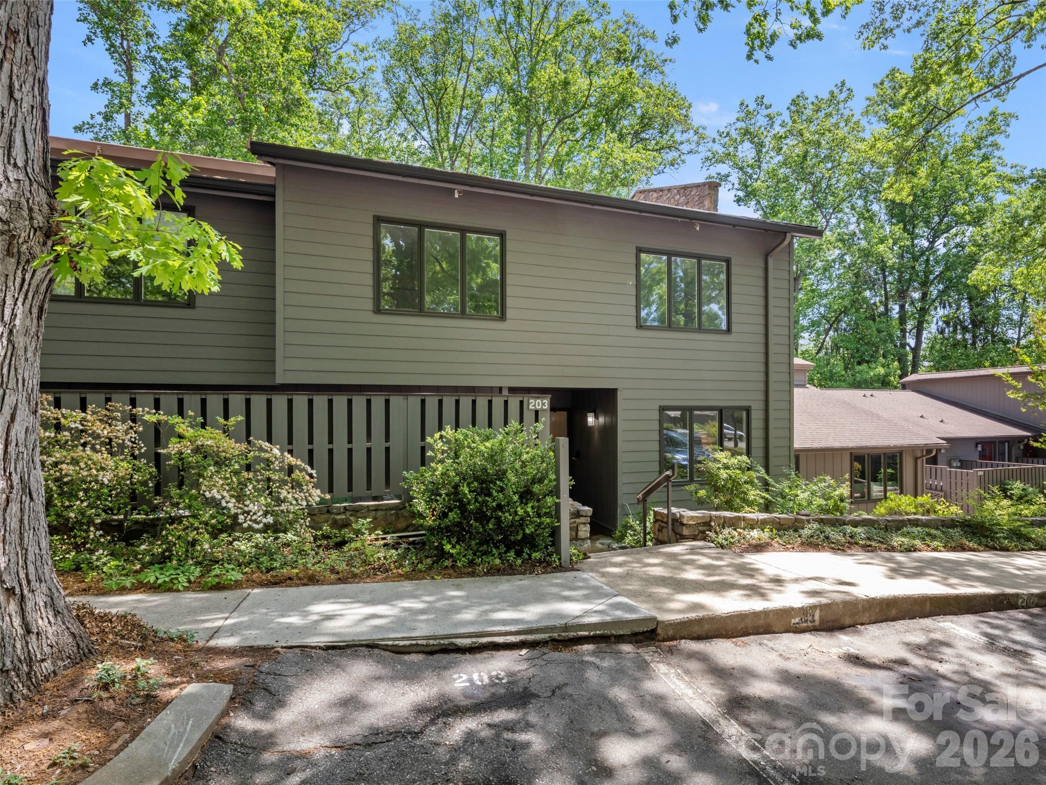 203 Crowfields Drive — photo