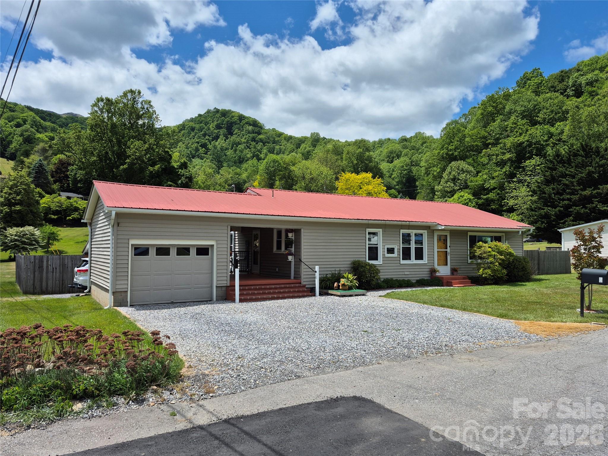 5 Gibson Drive — photo