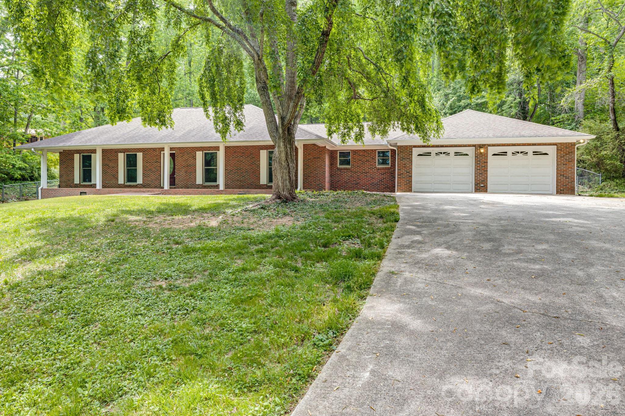 35 Byrd Road — photo