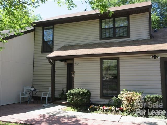 10327 Osprey Drive — photo