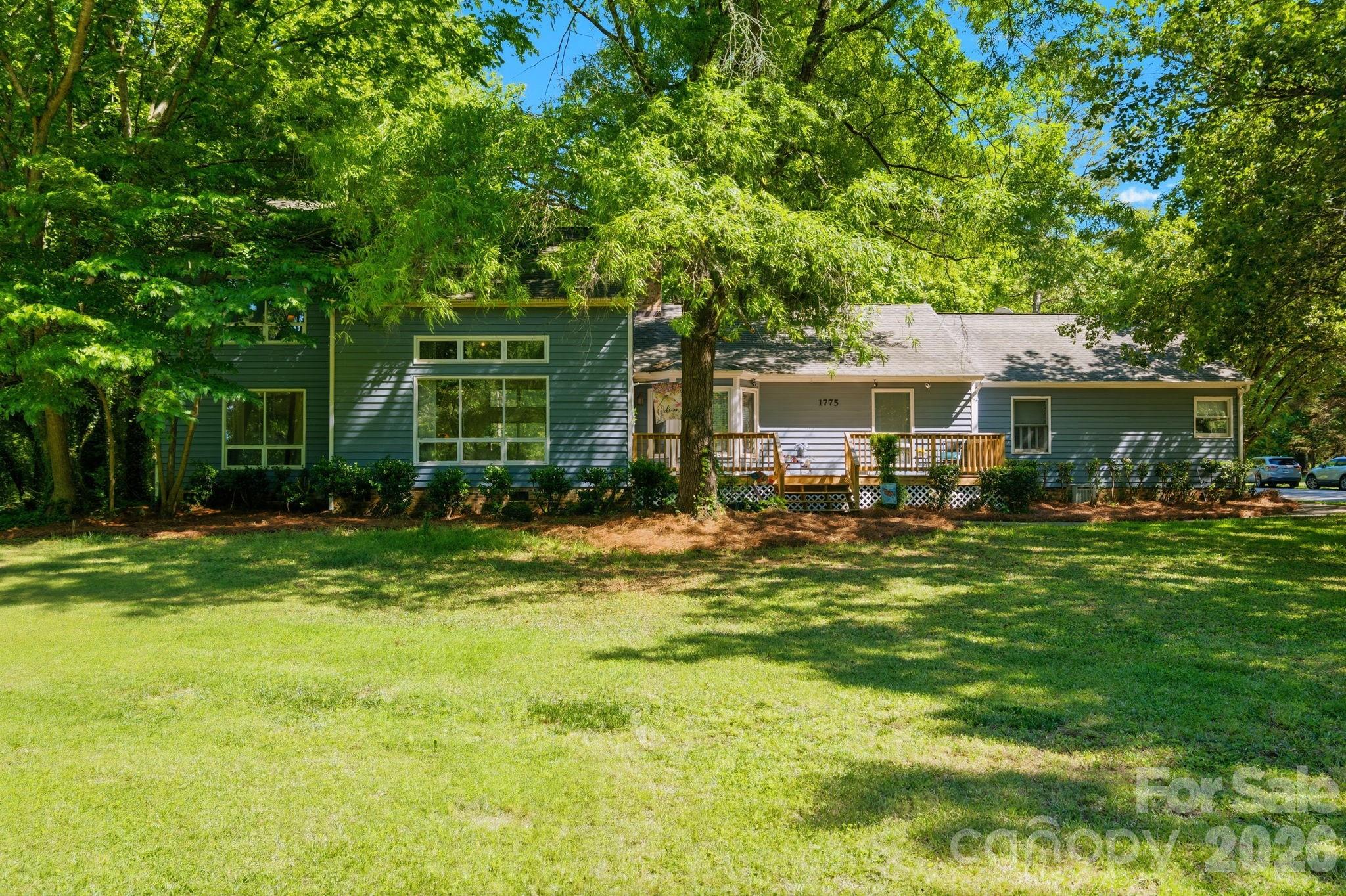 1775 Apple Tree Lane — photo