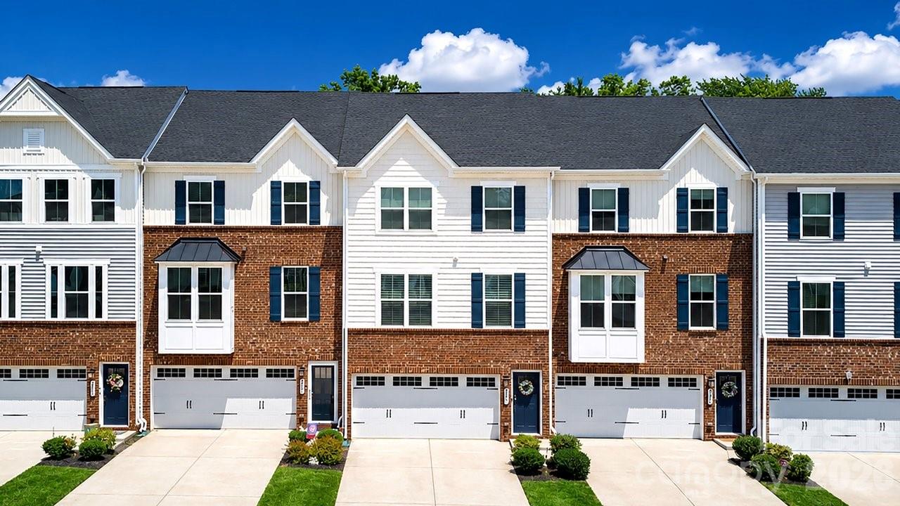 2607 Grantham Place Drive — photo