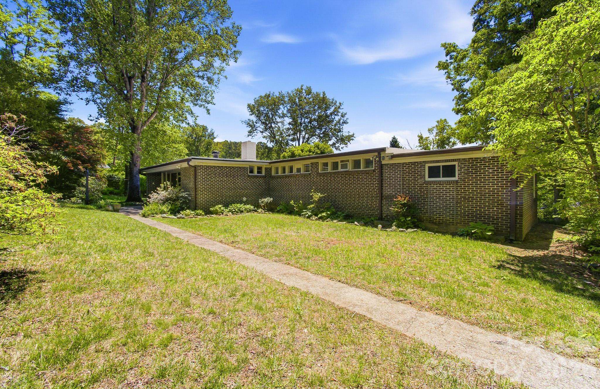 20 Reed Road — photo