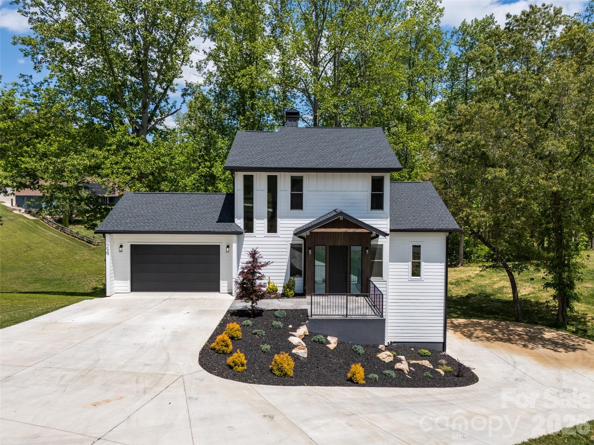 24 Copper Mill Court — photo