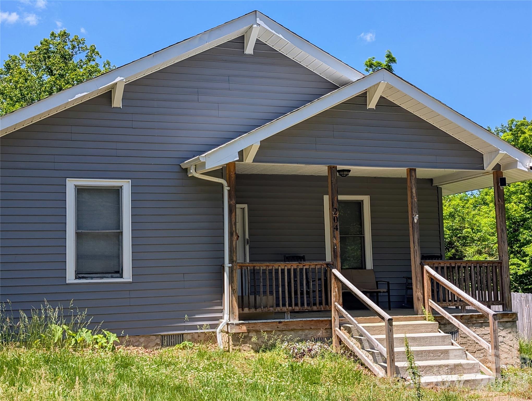 204 Shelby Street — photo
