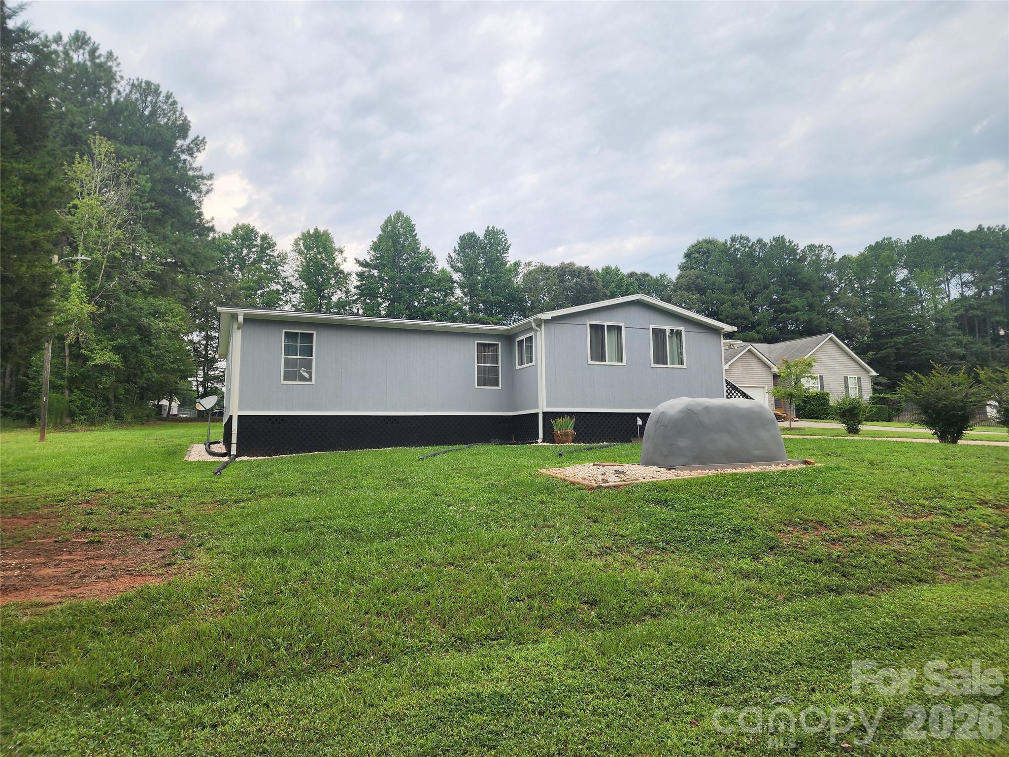 189 Brook Creek Drive — photo