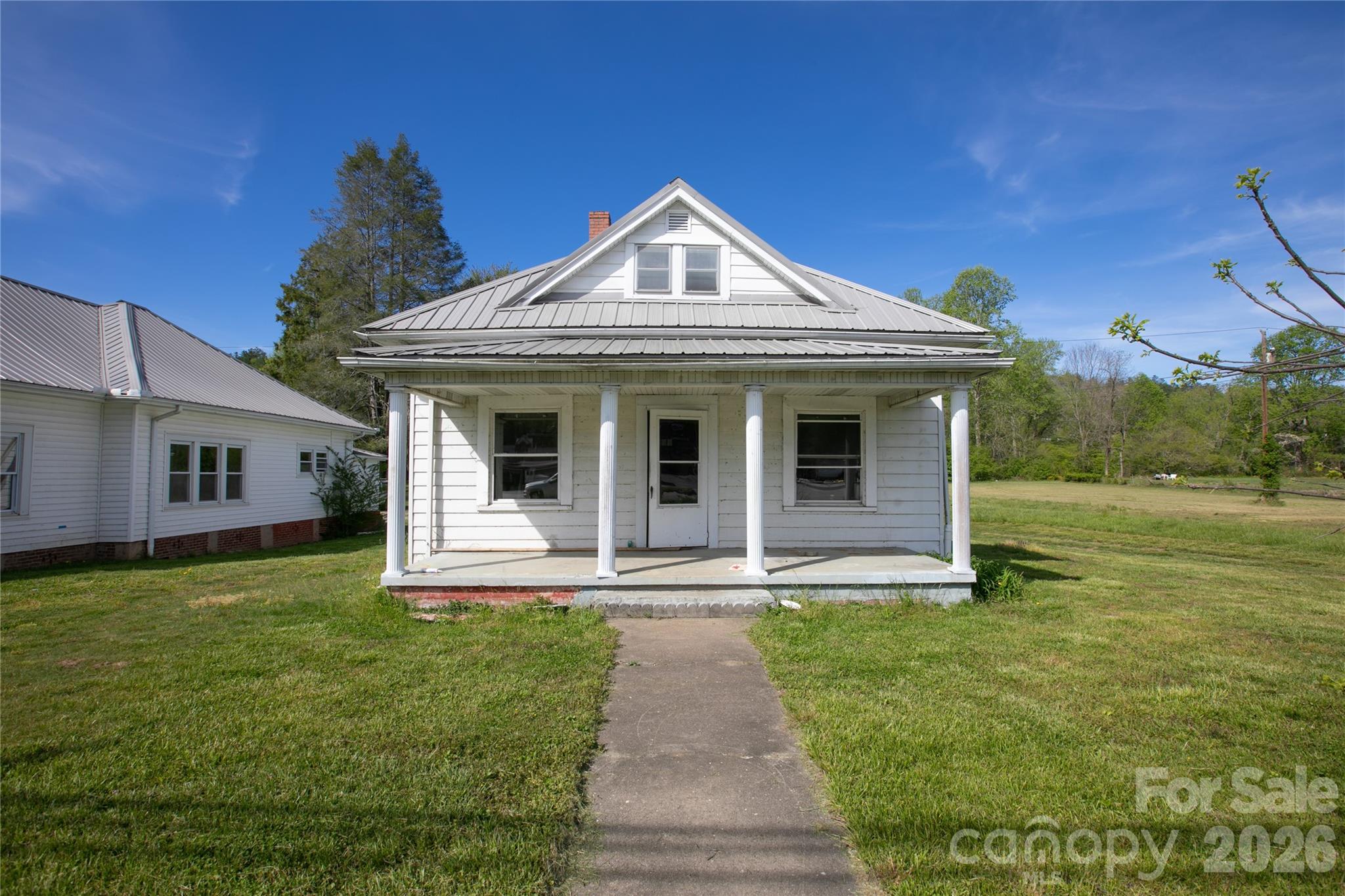204 Main Street — photo