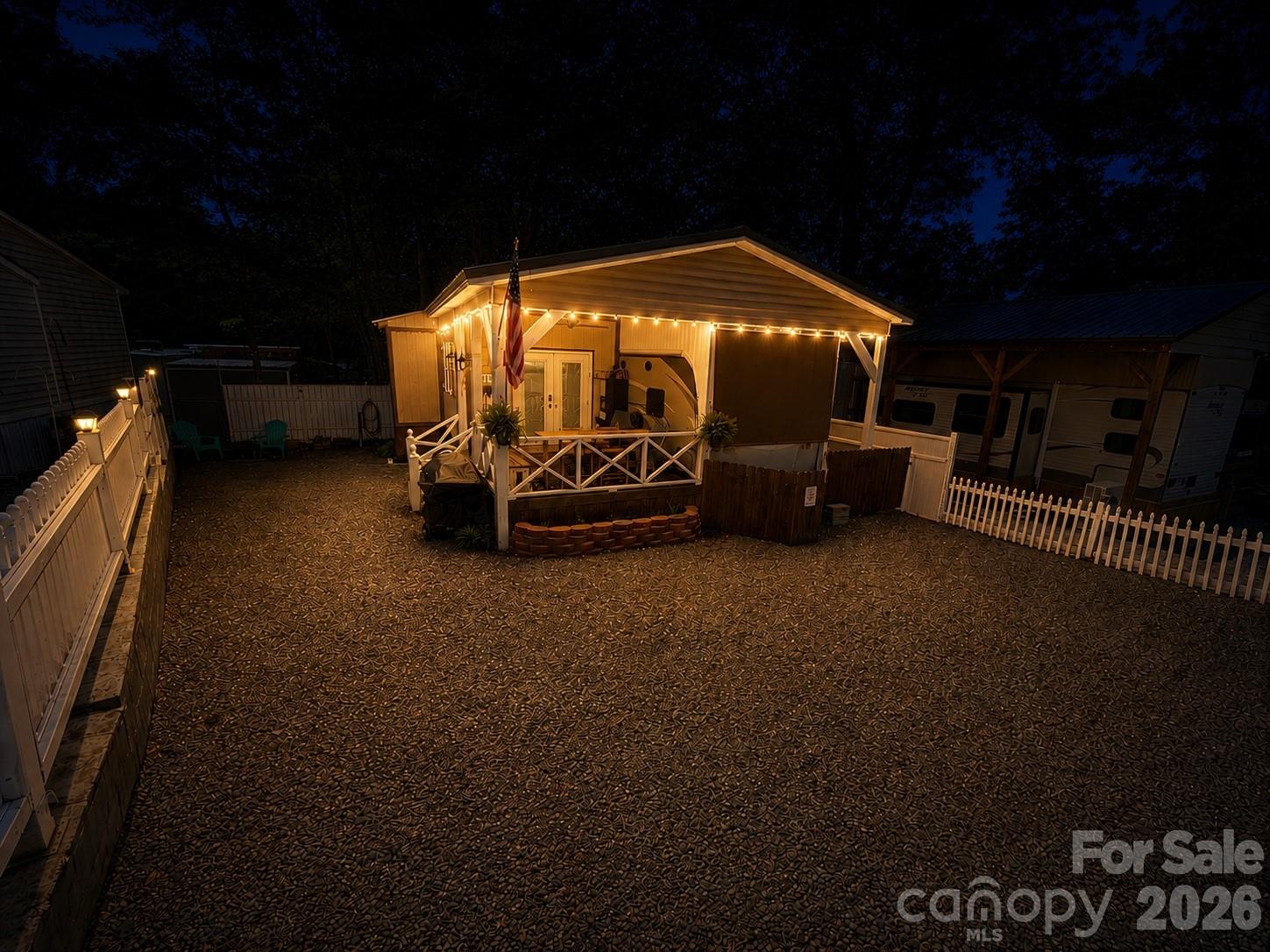 126 Canyon Loop F203 — photo