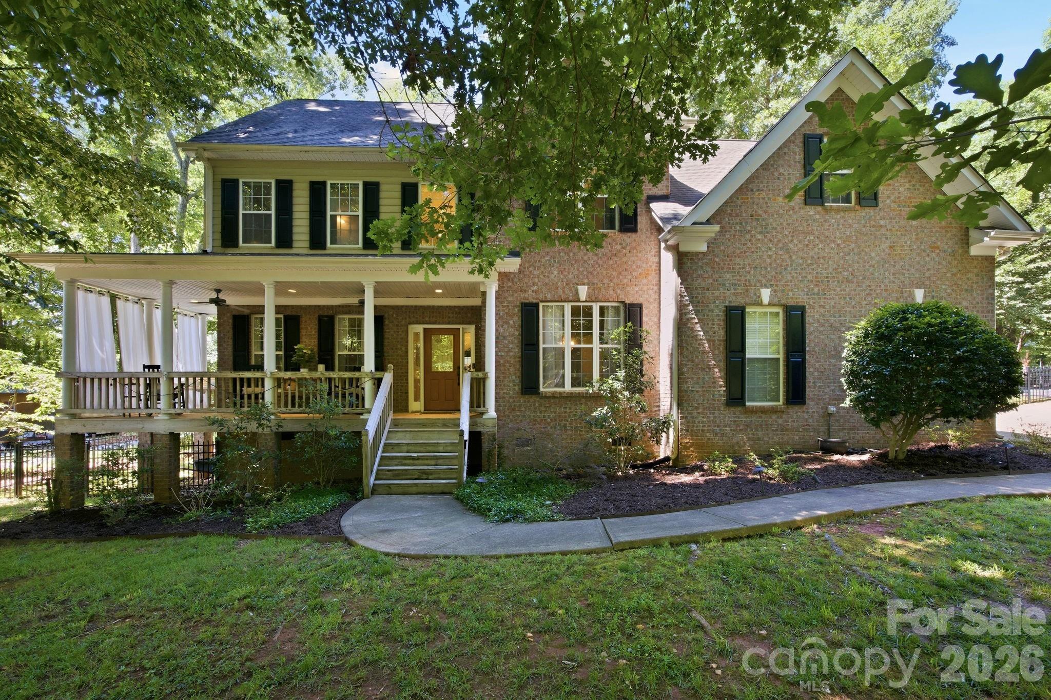 2006 Wedgewood Drive — photo