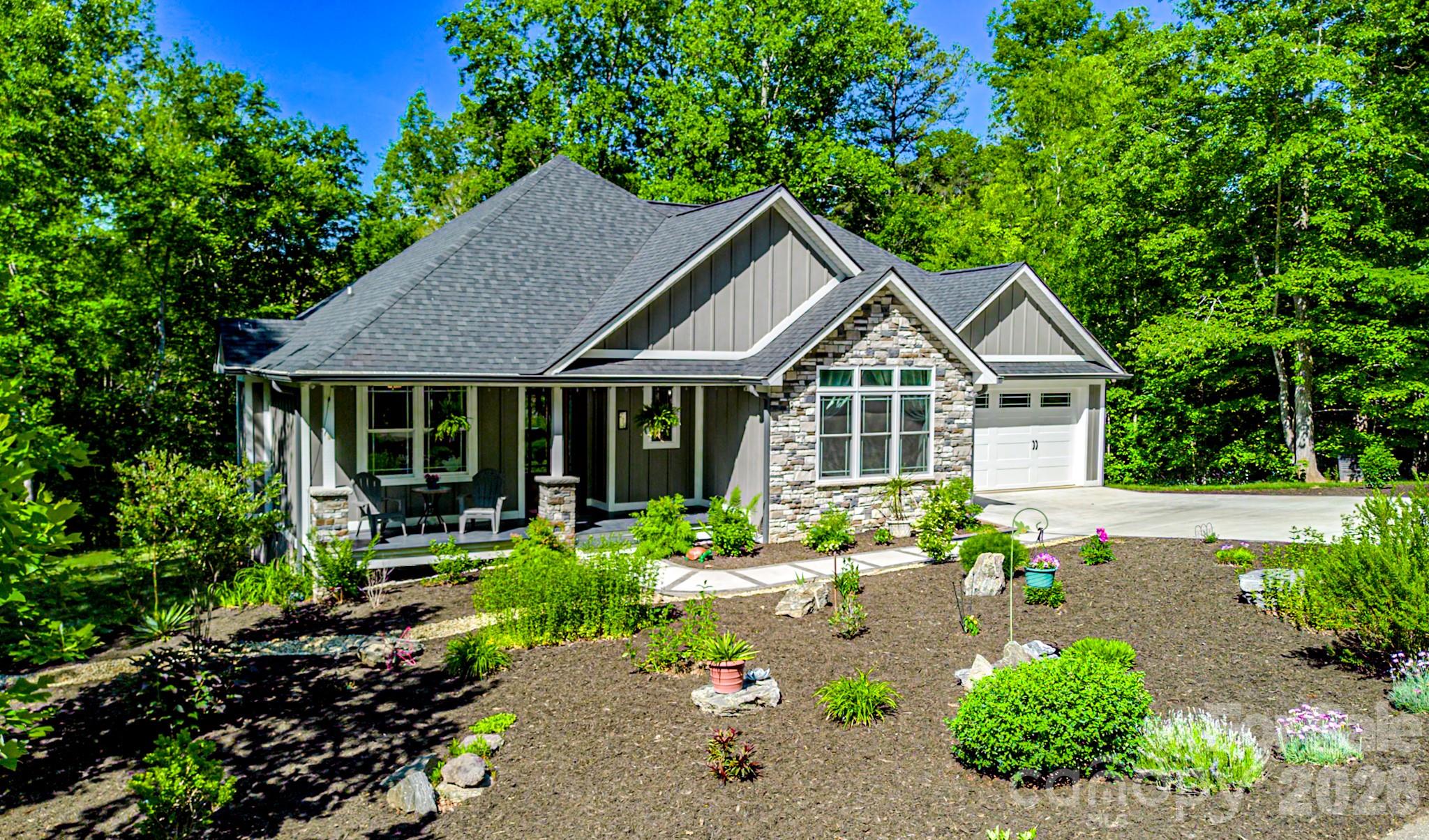 278 Hunters Trace — photo