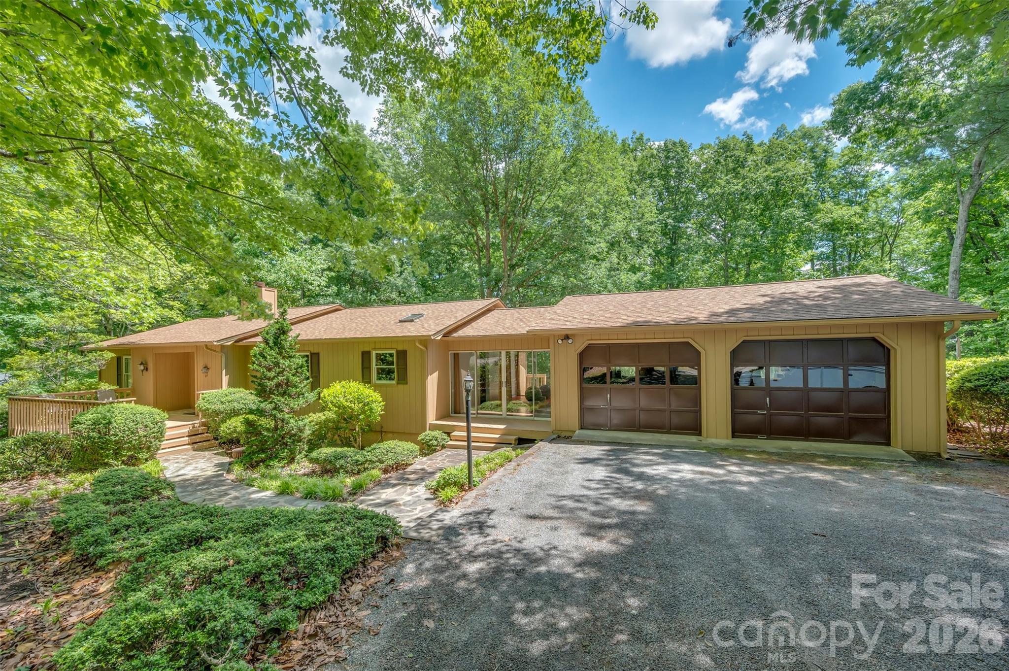 66 Oakwood Lane — photo