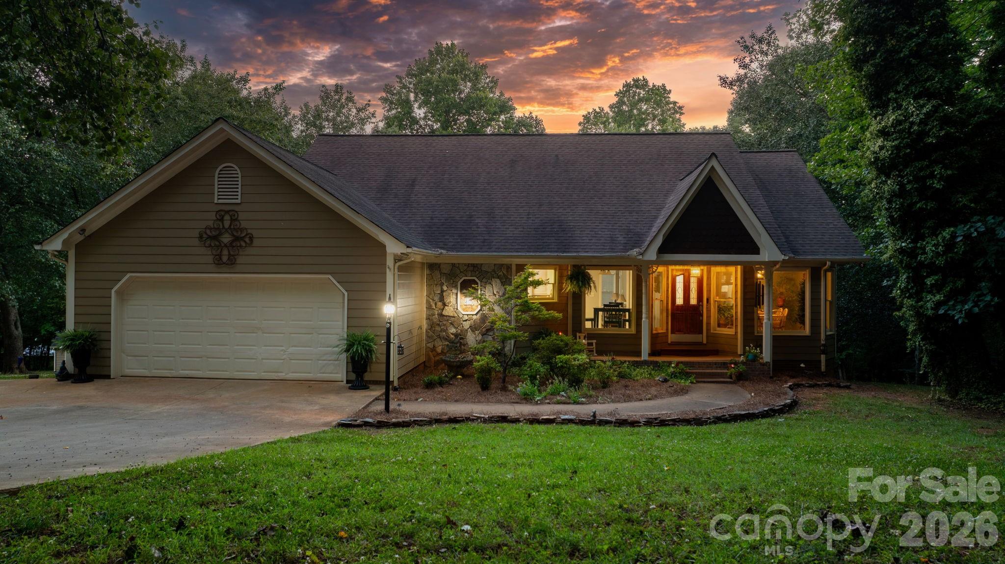 4093 Fairview Drive — photo