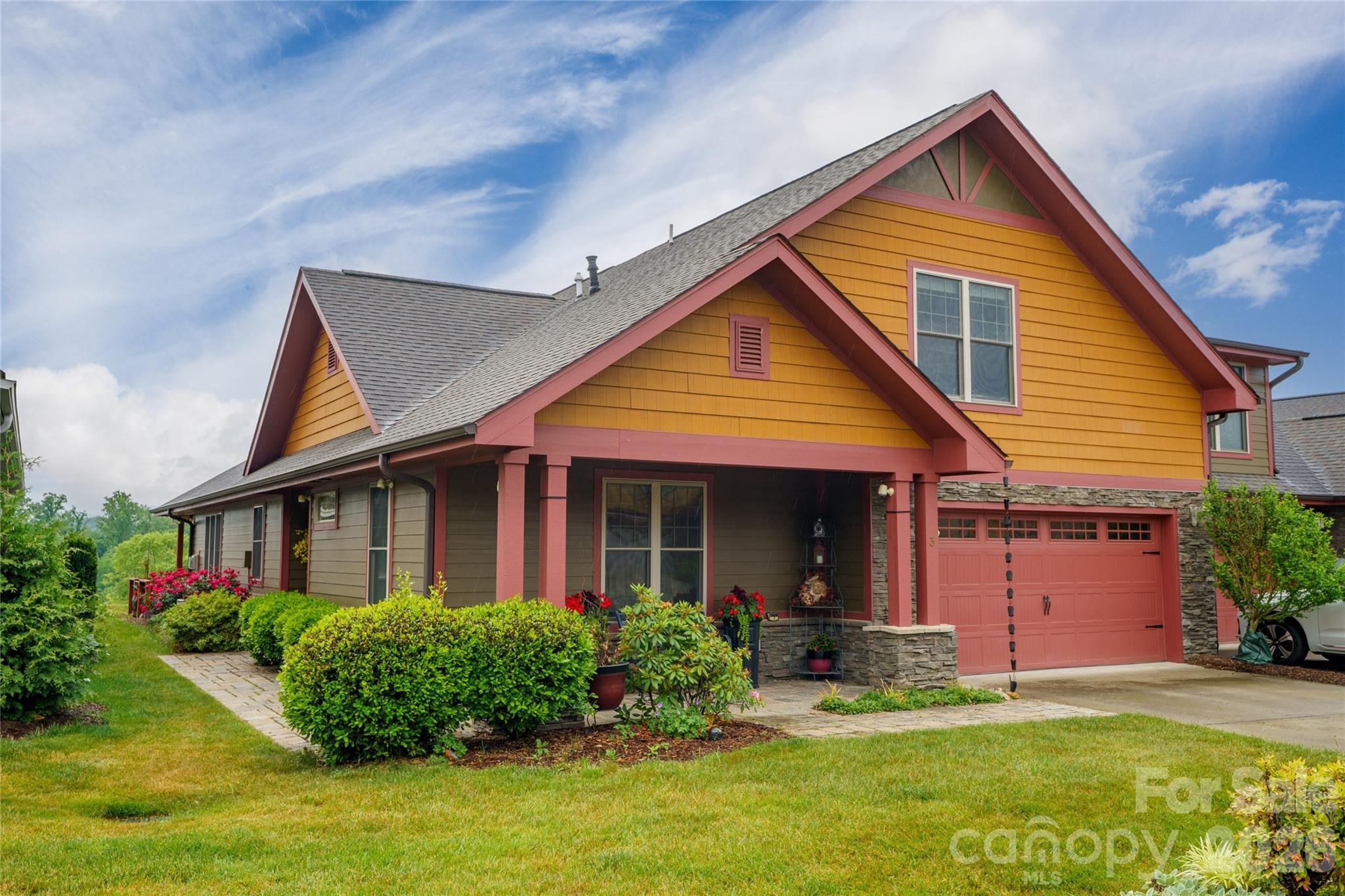 3 Holland Mountain View — photo