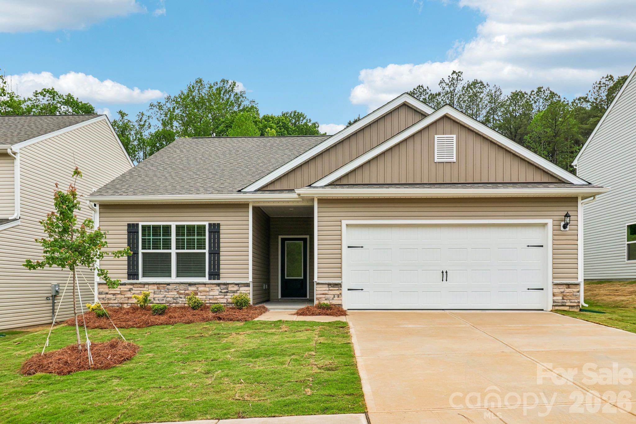 704 Willow Estates Drive — photo