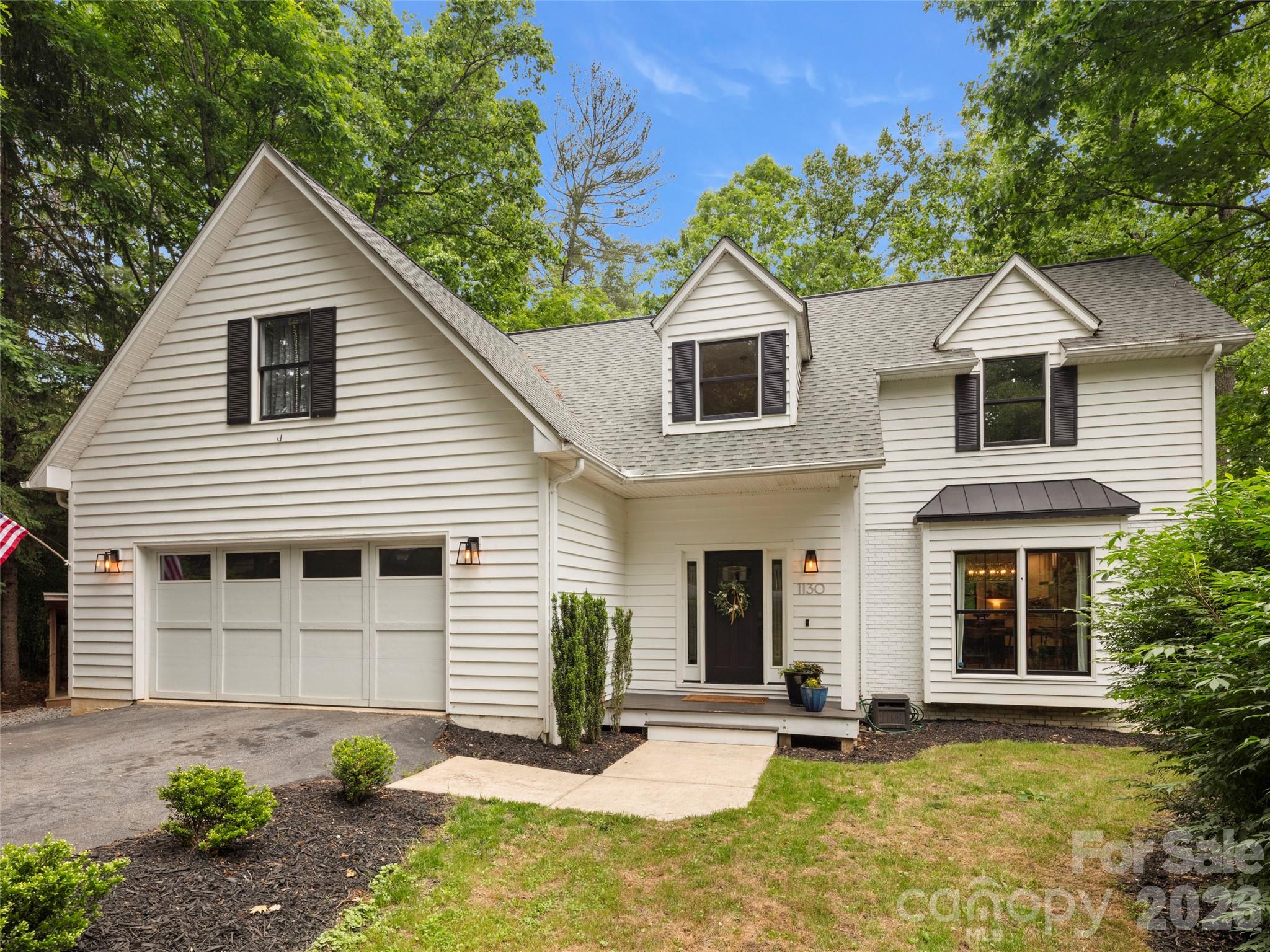 1130 New Castle Court — photo