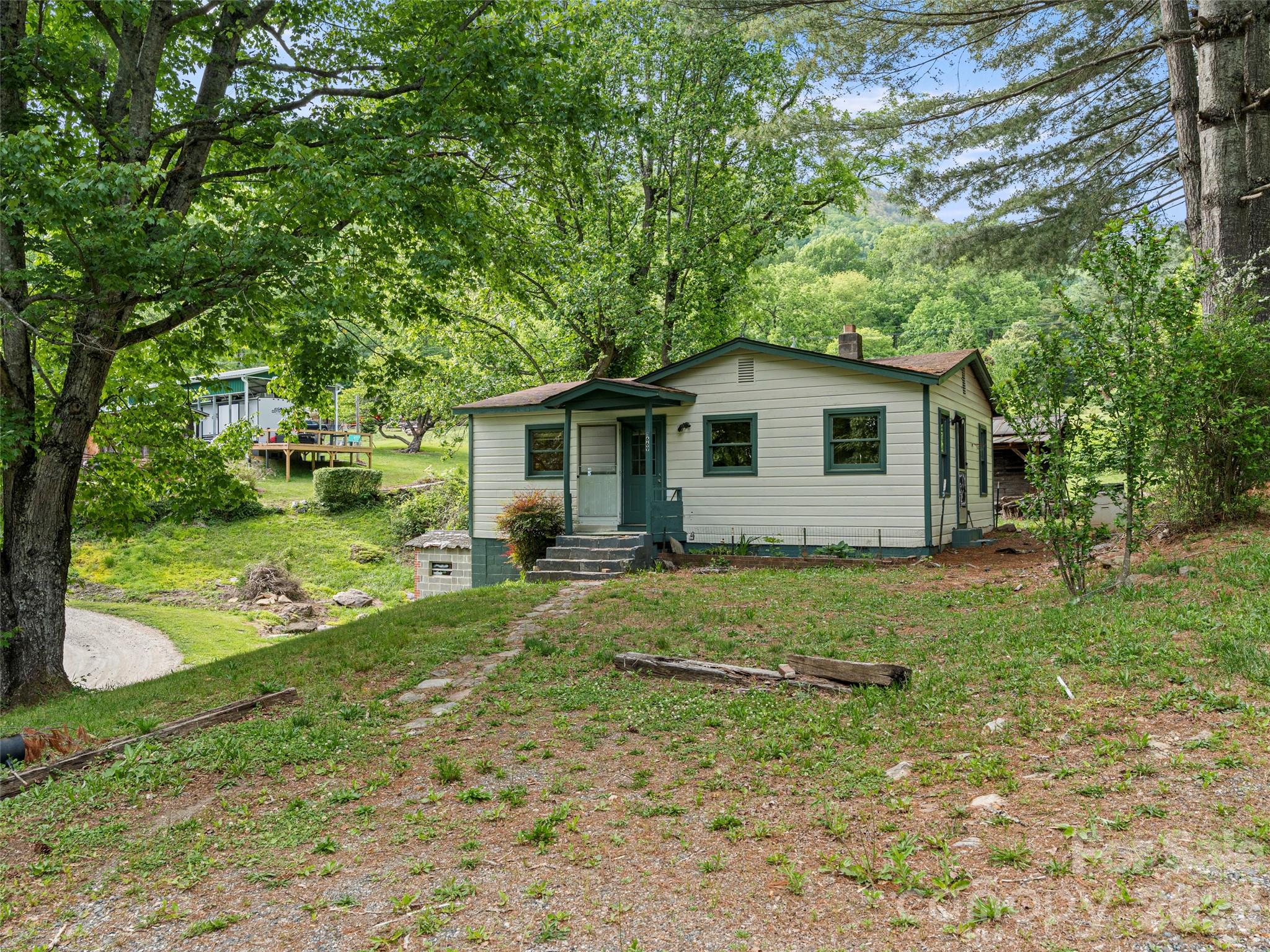 1669 Fisher Creek Road — photo