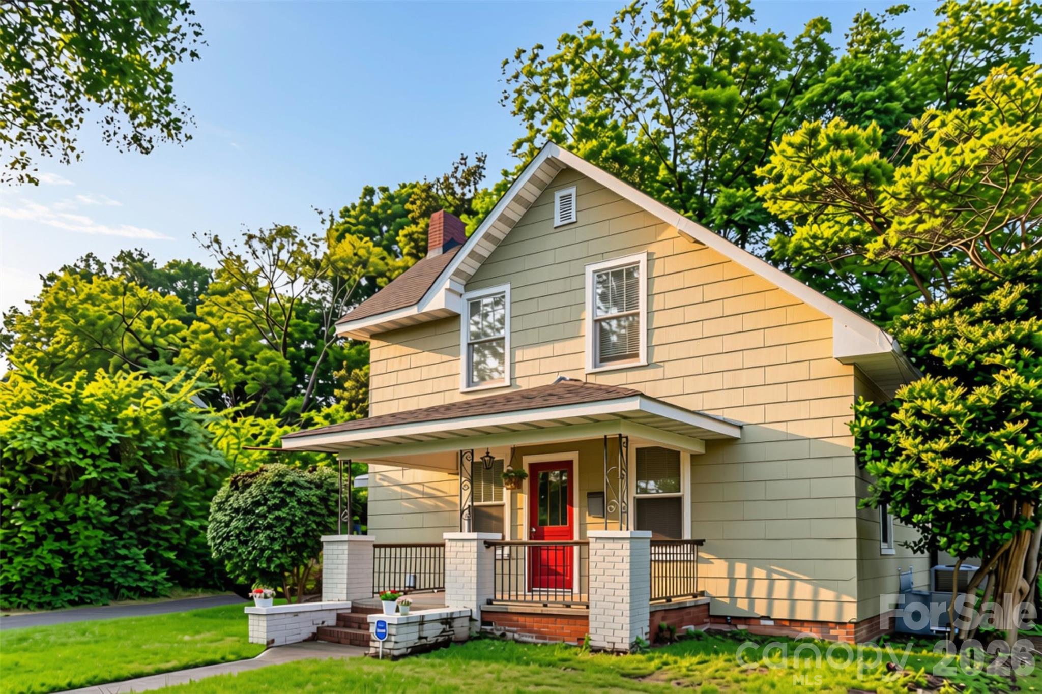 352 Pendleton Street — photo