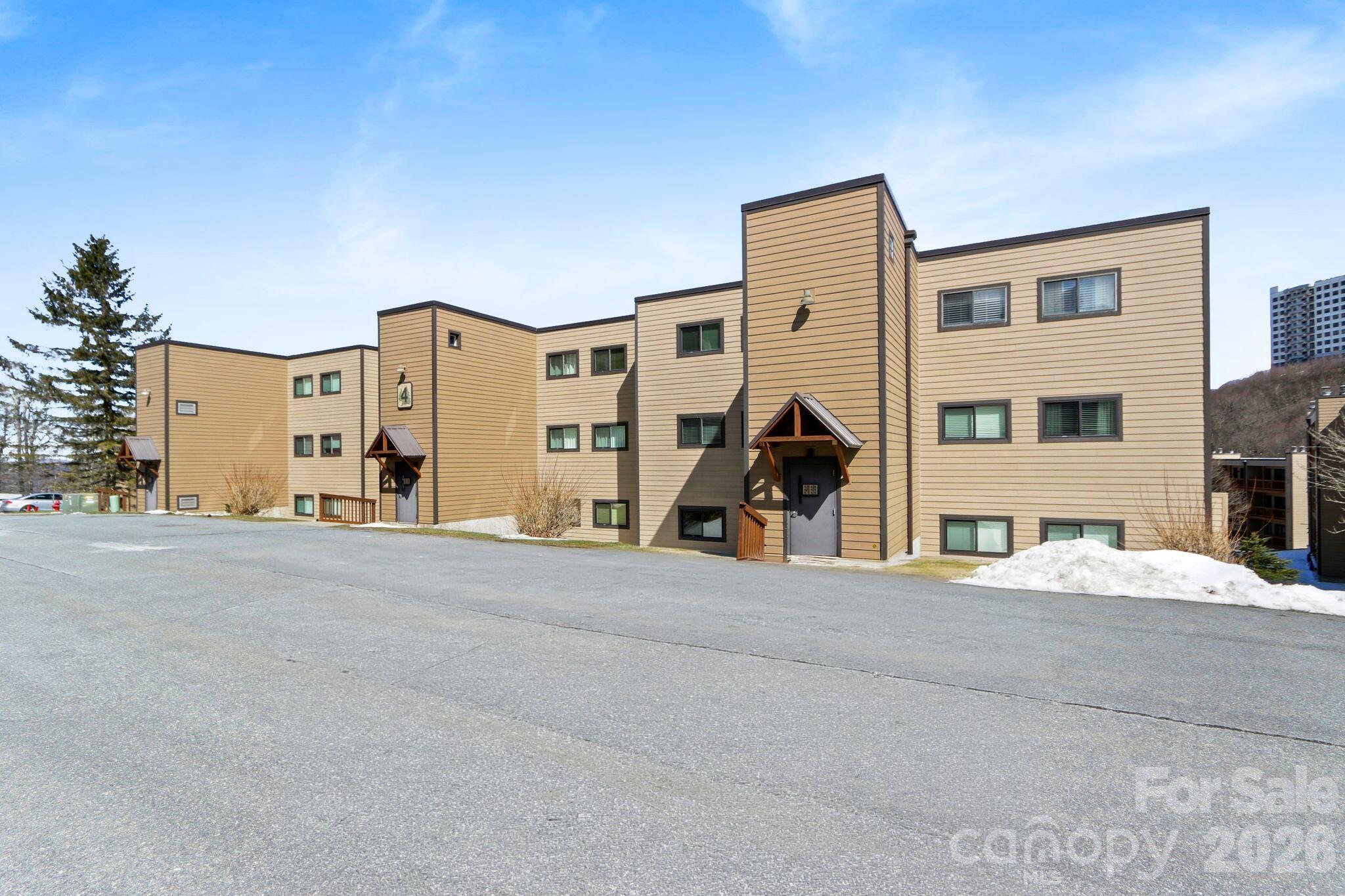 104 Sugar Ski Drive — photo