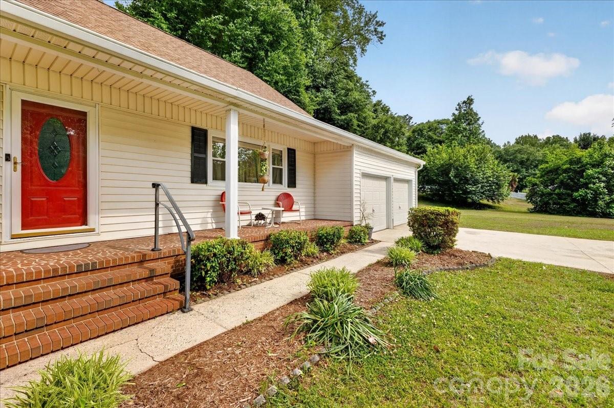 1303 Wildwood Drive — photo