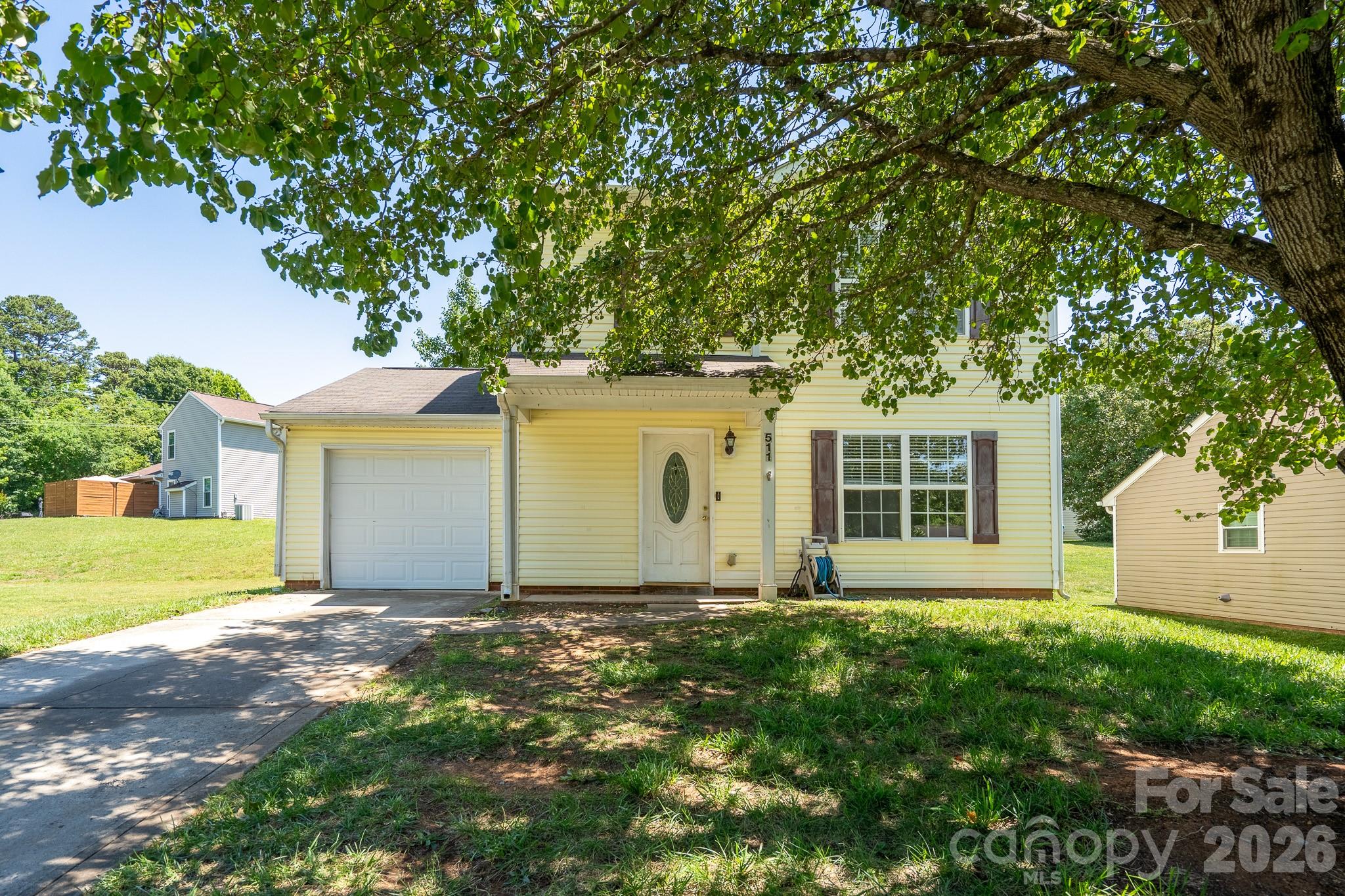 511 Lightspun Lane — photo