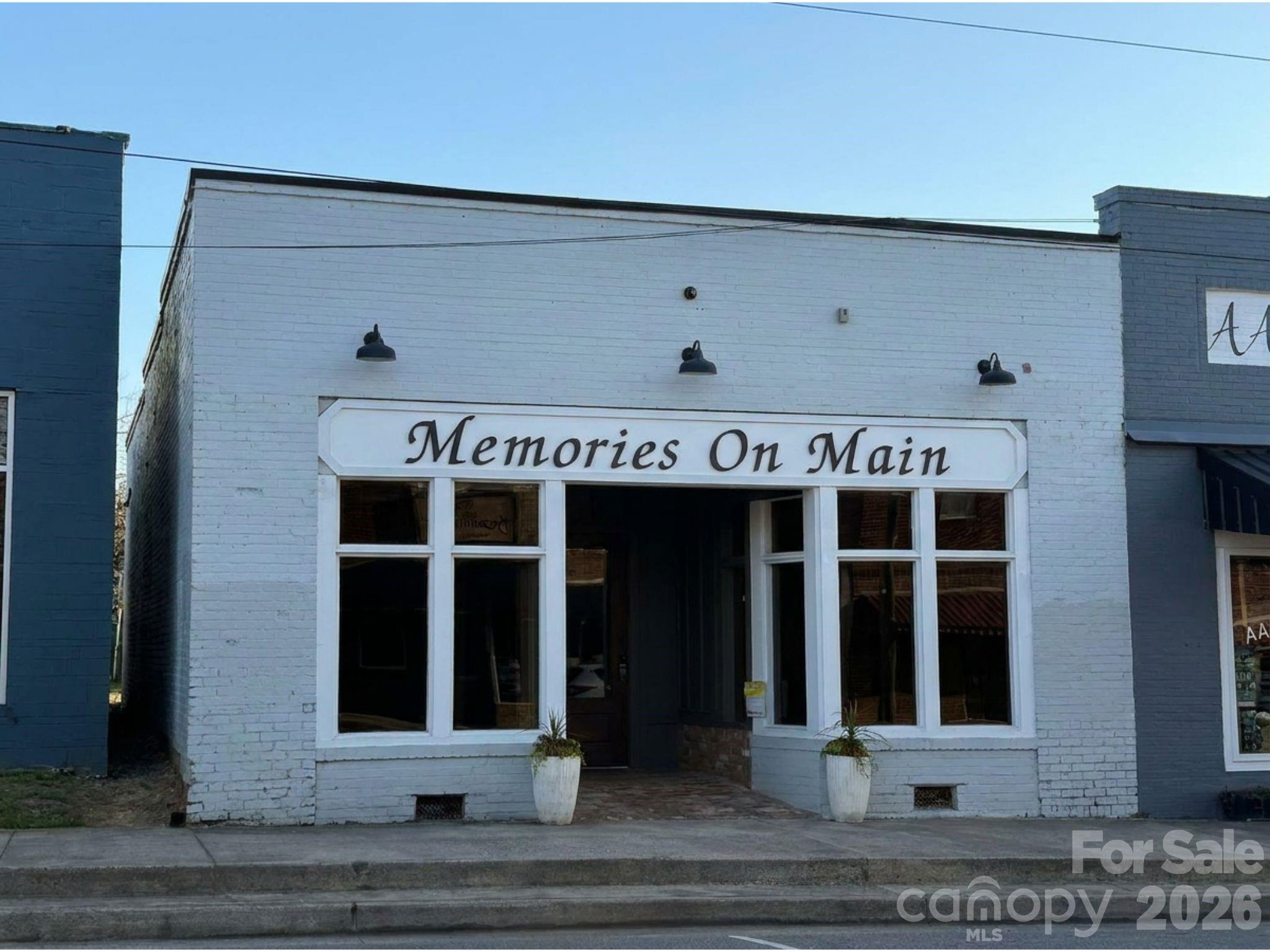 28 E Main Street — photo