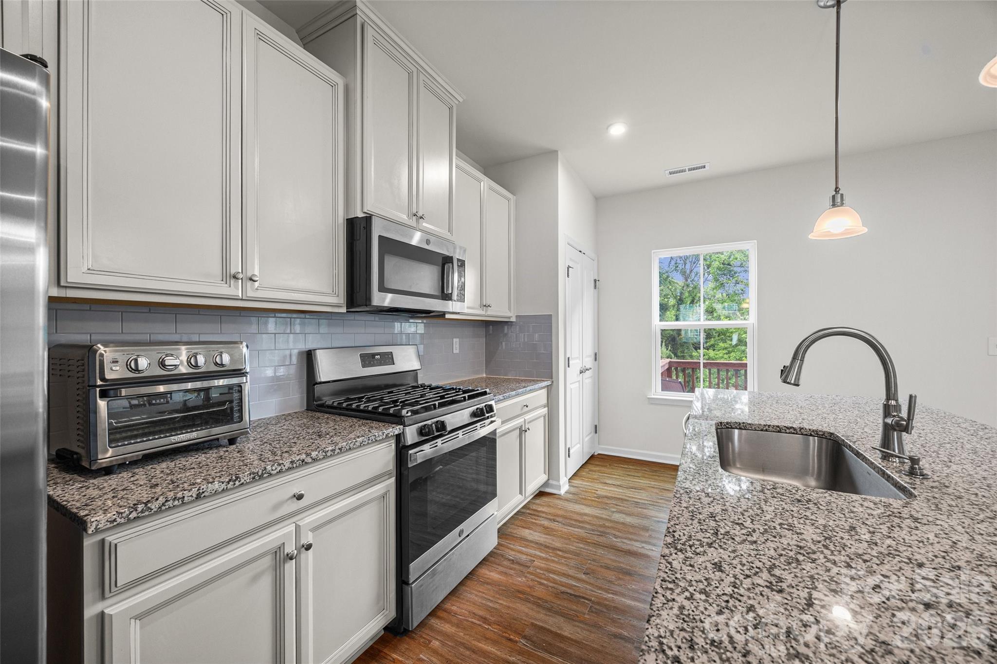 2605 Grantham Place Drive — photo