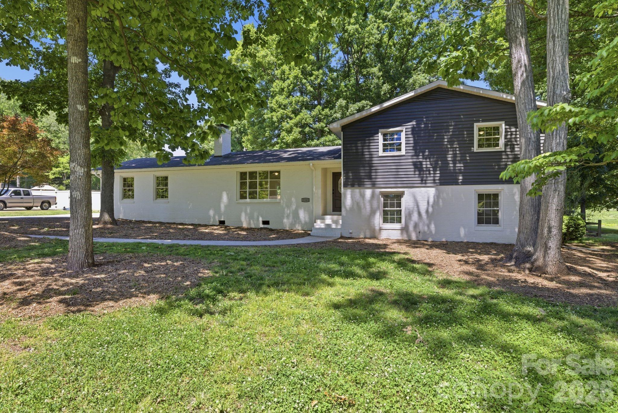 2168 Dartwood Drive NW — photo