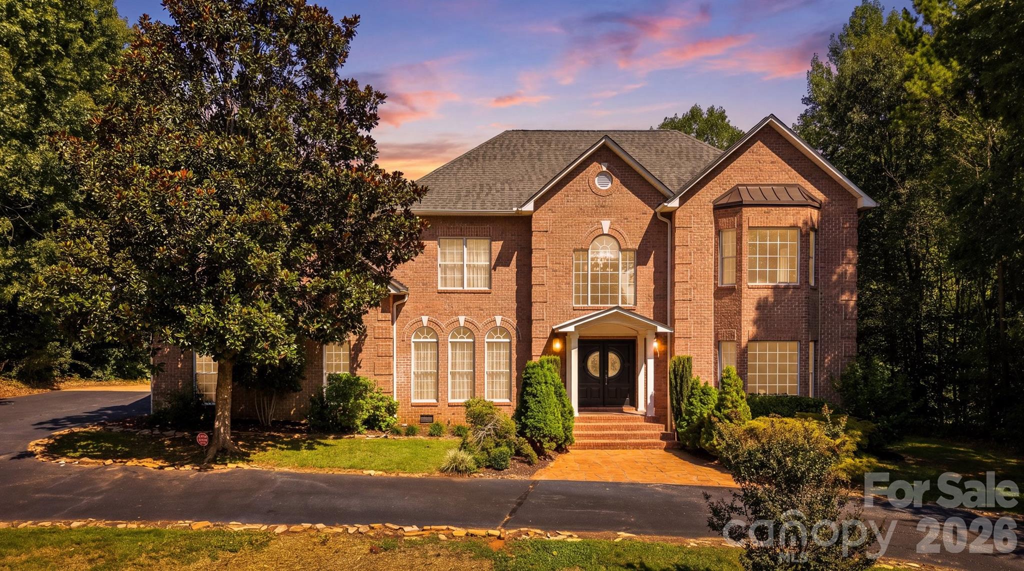 381 Lake Forest Drive — photo