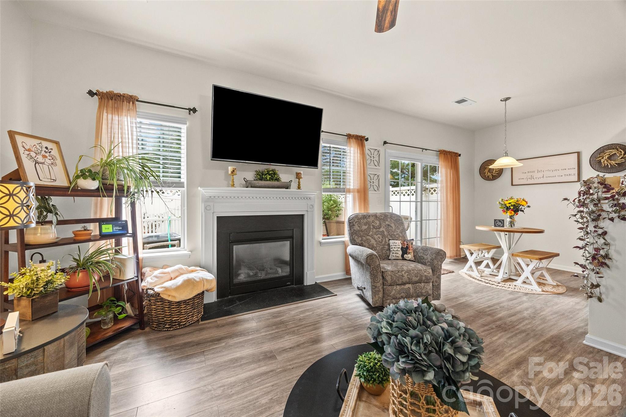 1435 Harpers Inlet Drive — photo