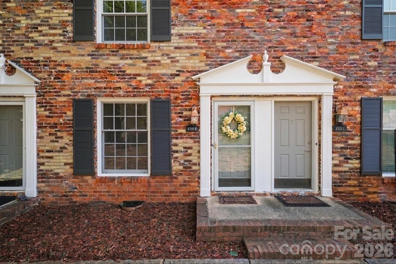 4329 Hathaway Street B — photo