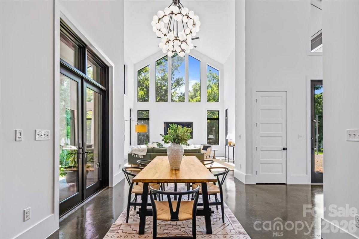 3304 Mar Vista Circle — photo