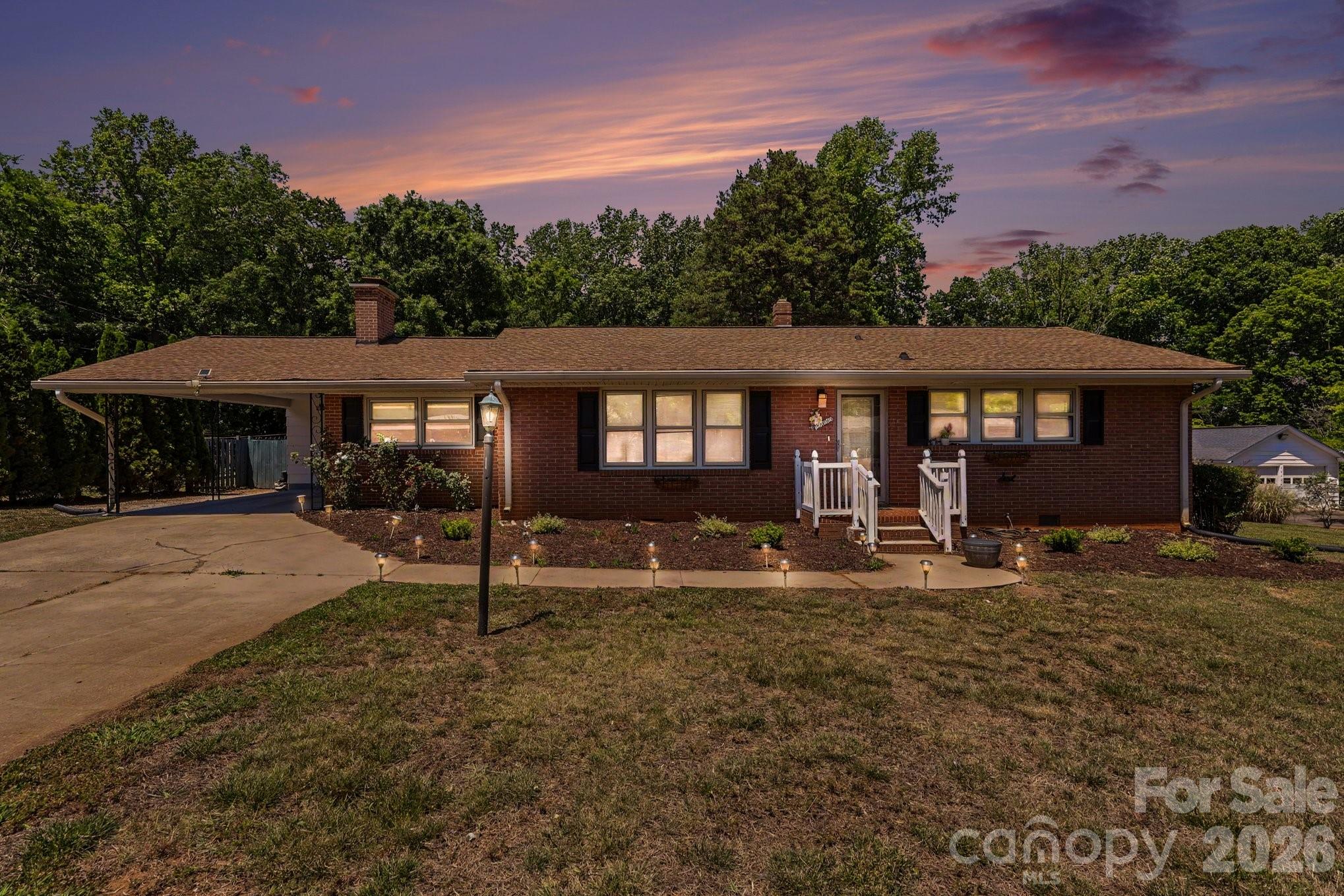 1210 Edgedale Drive — photo