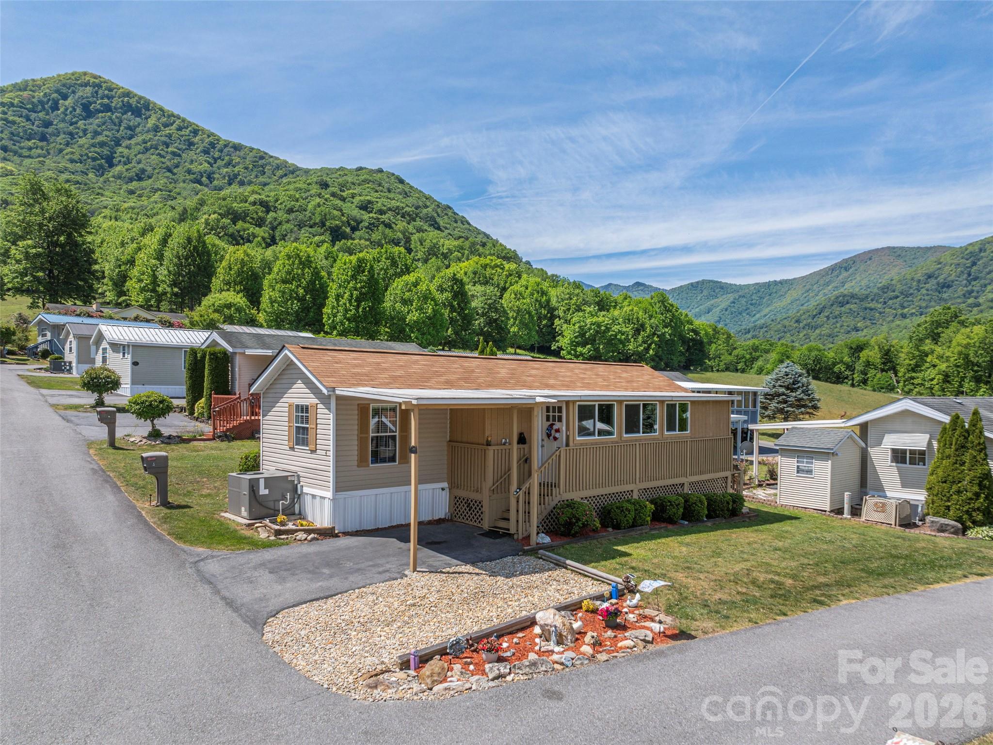 4 Levi Drive 12 — photo