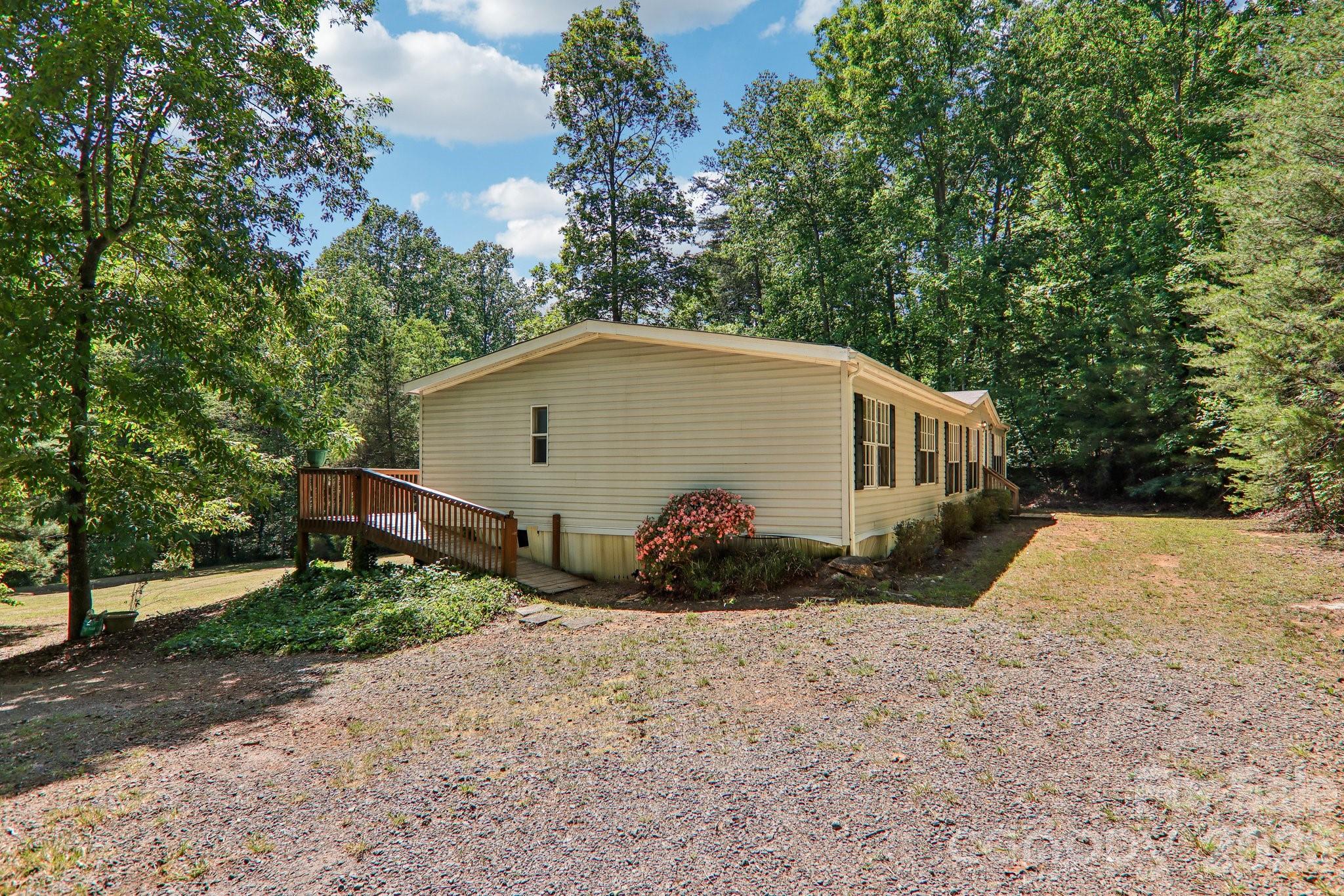 125 Cove Creek Drive — photo