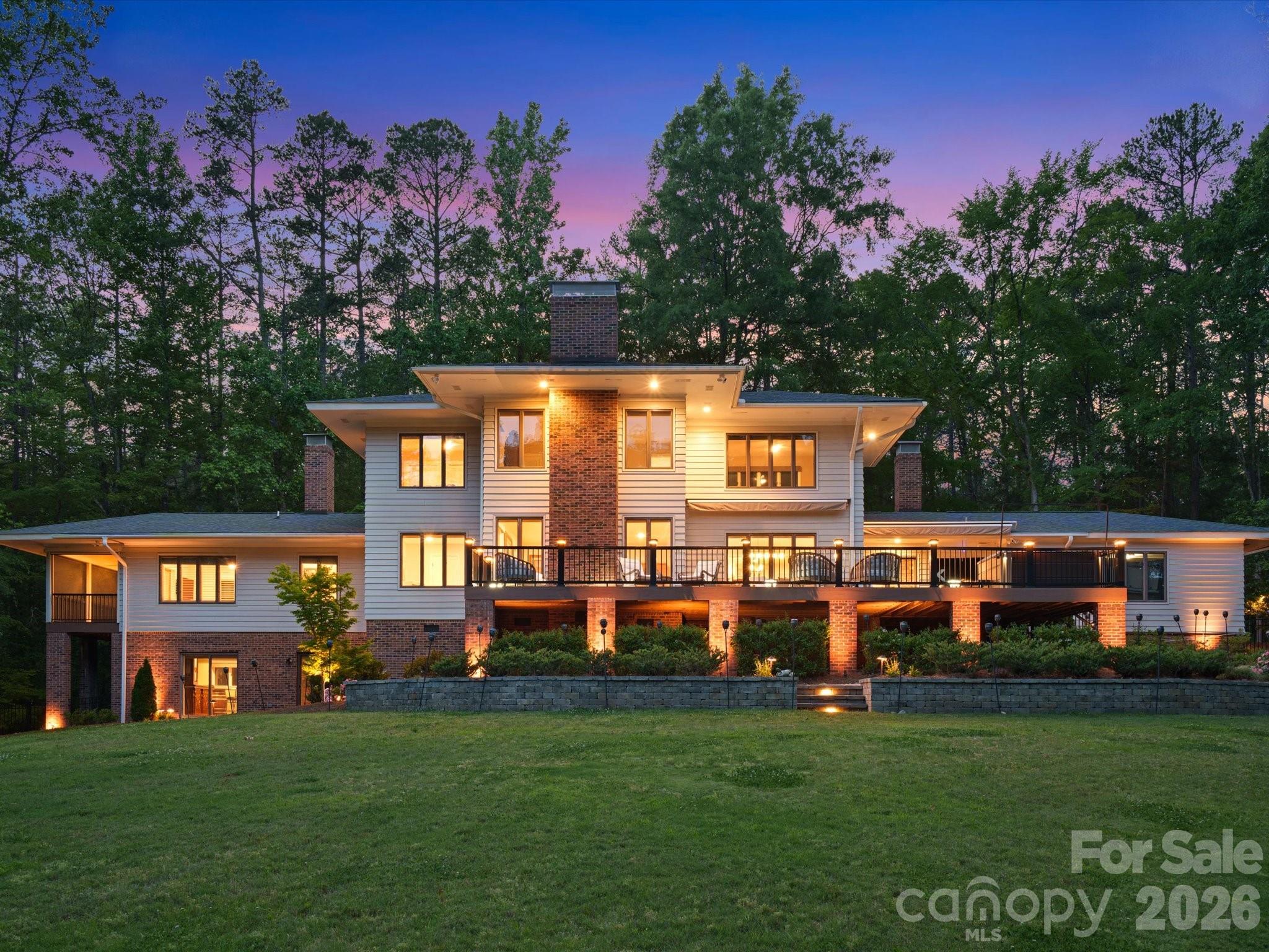 115 Forest Cliff Court NE — photo