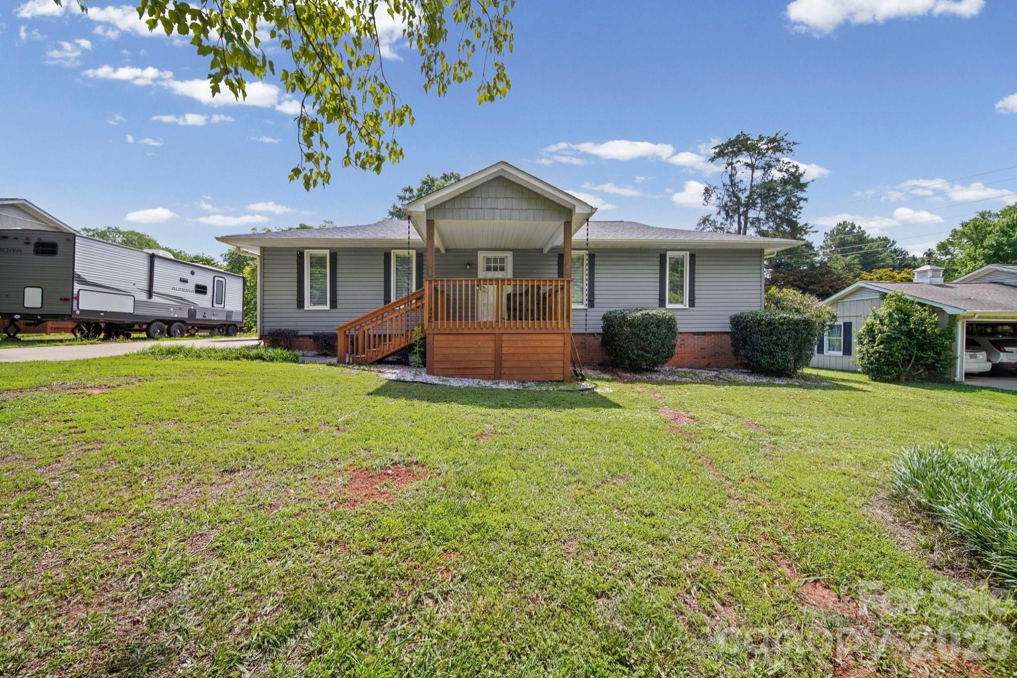 1650 Forest Lake Drive — photo