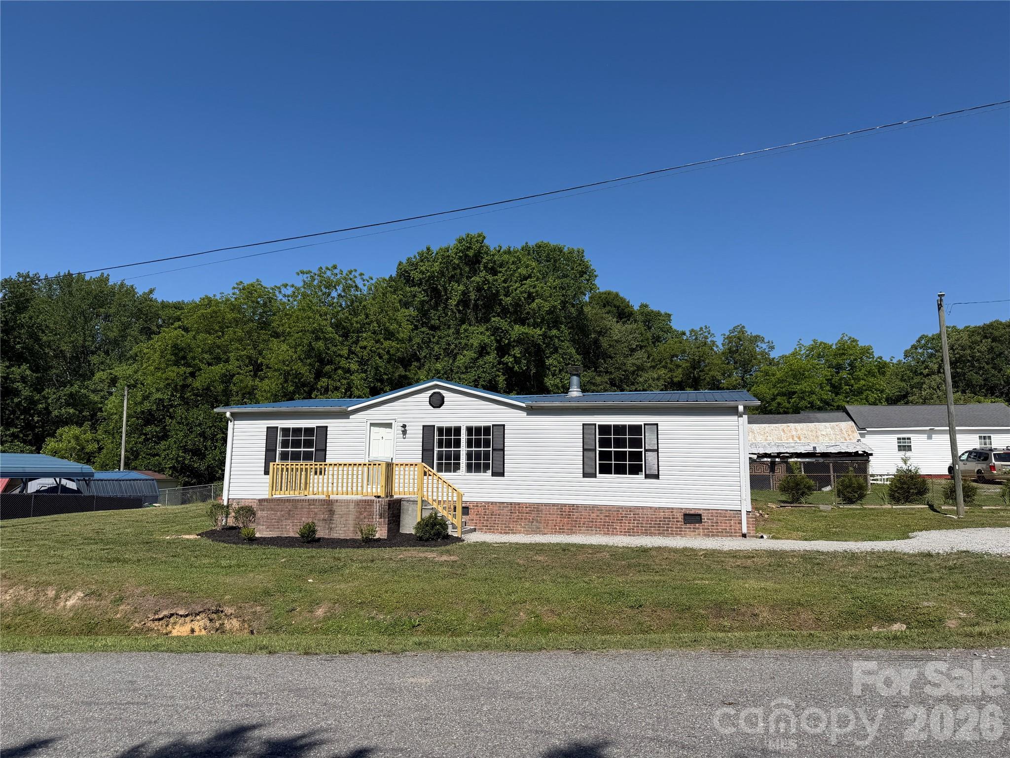 222 E Maine Avenue — photo
