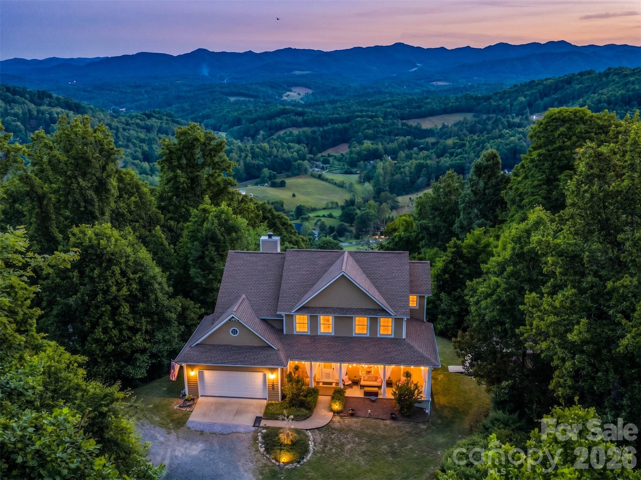 350 Vista Point Drive — photo