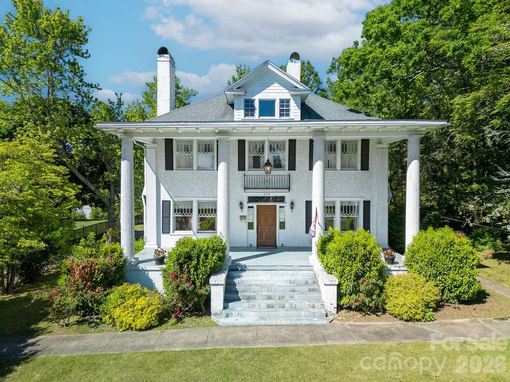 208 Probart Street — photo