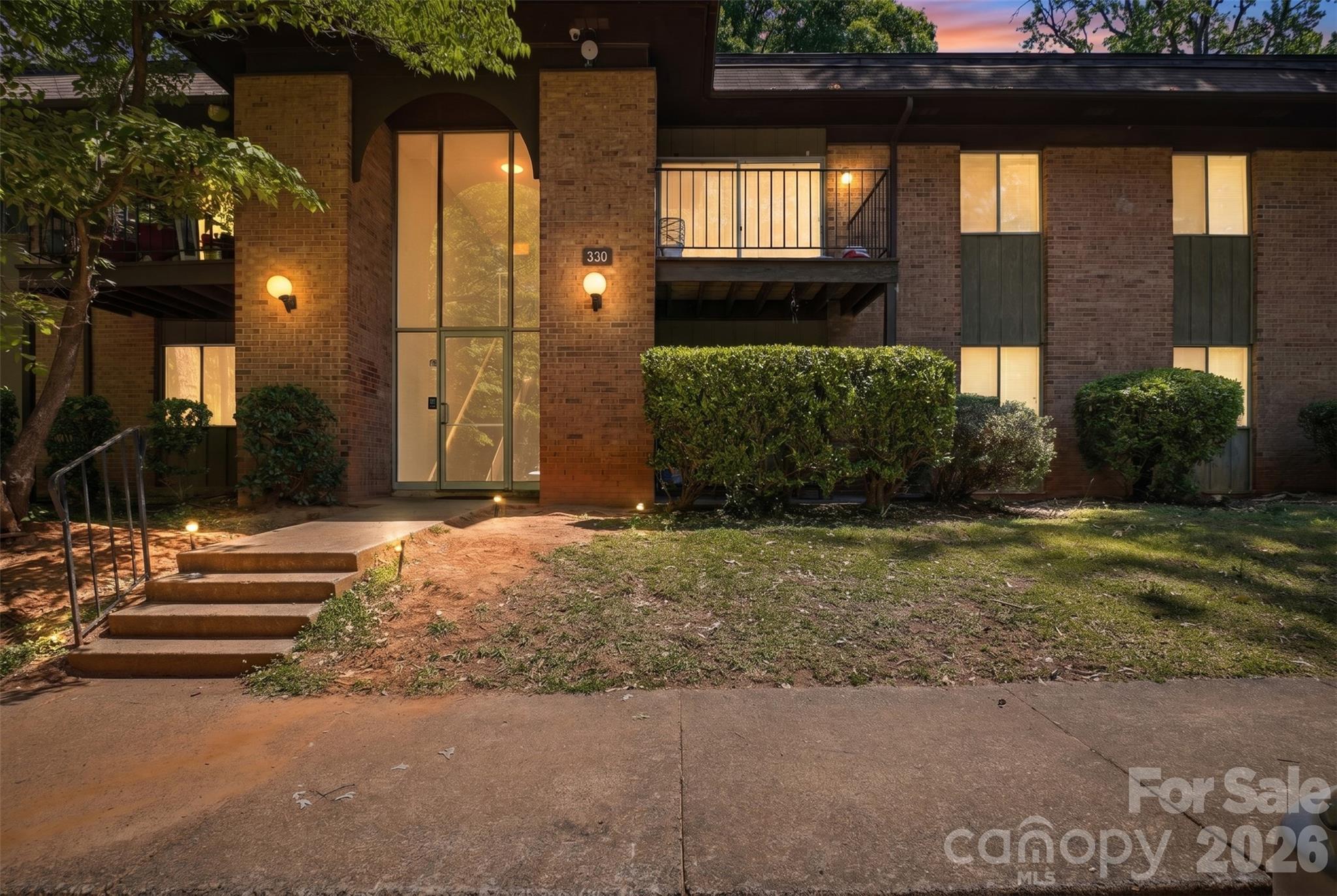 330 Orchard Trace Lane 8 — photo