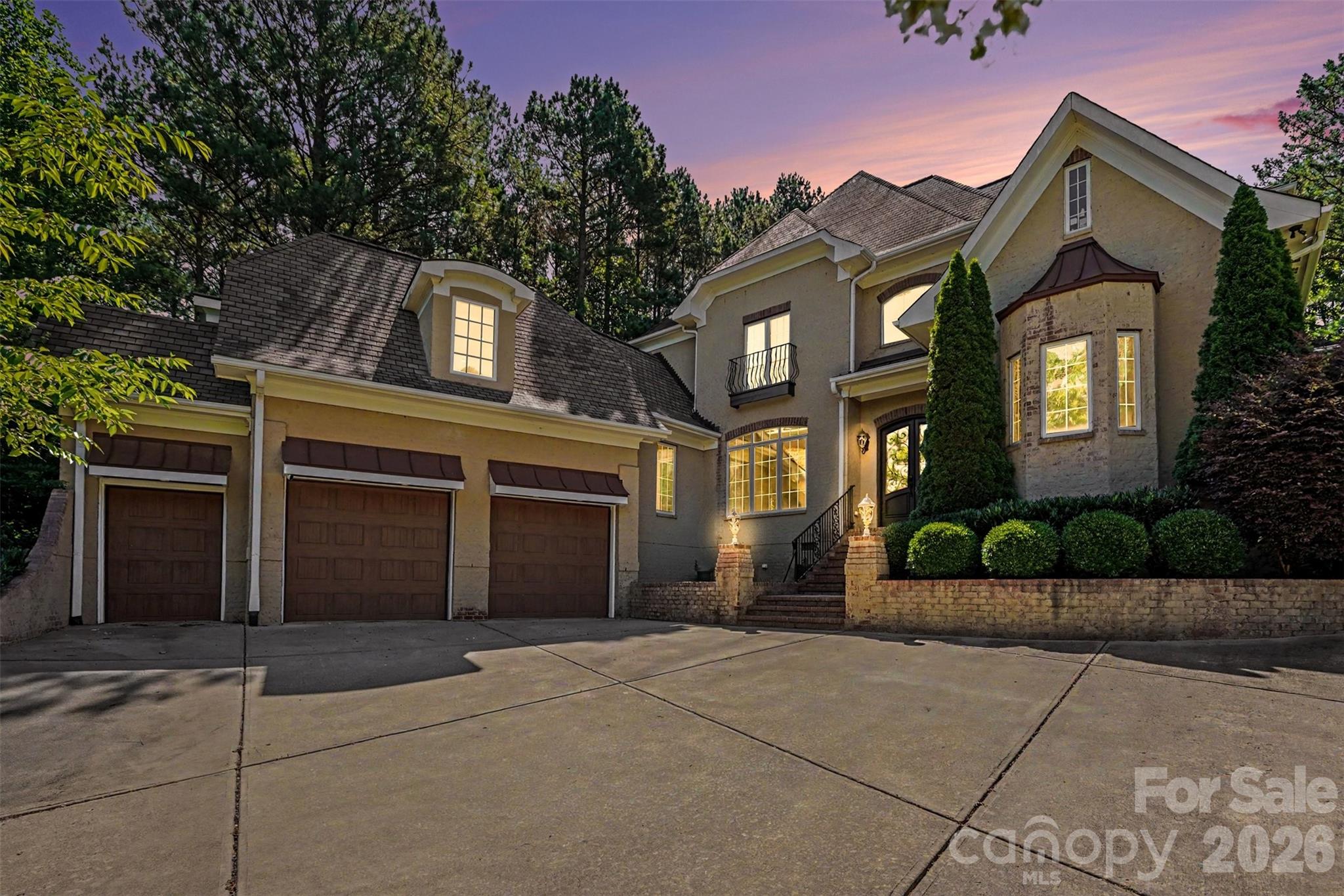 5129 Watermead Lane — photo