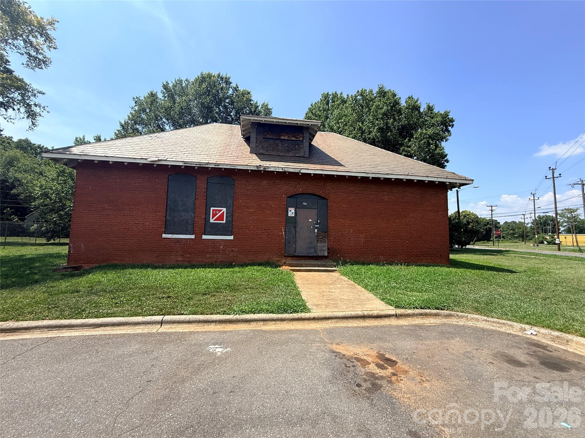 4145 Gossett Avenue — photo