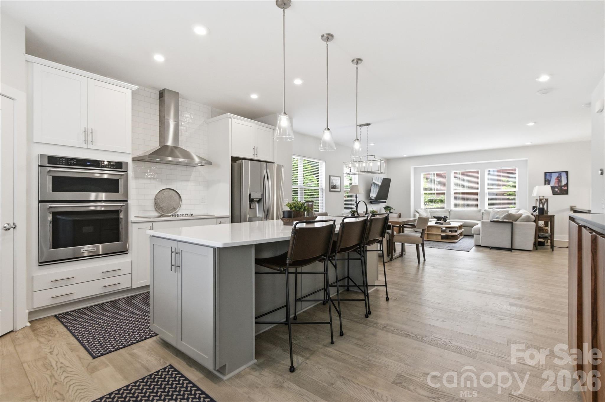 18005 Nolita Lane — photo