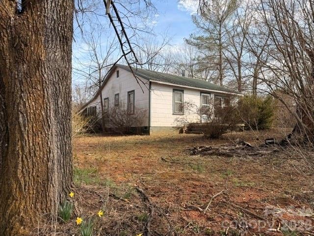 1081 Ashworth Road — photo