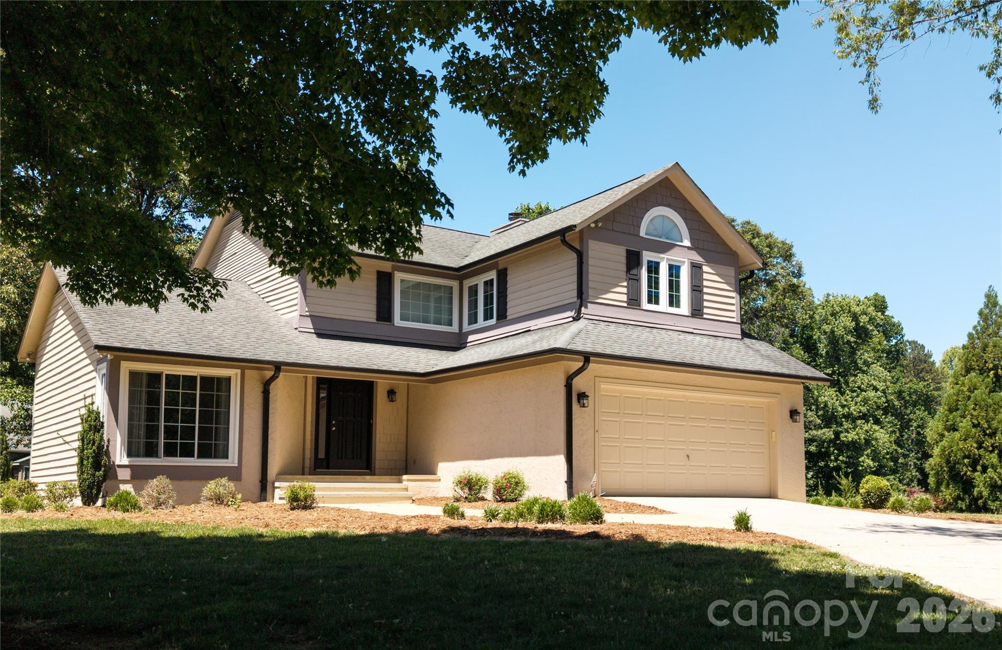 568 Wood Hollow Road — photo
