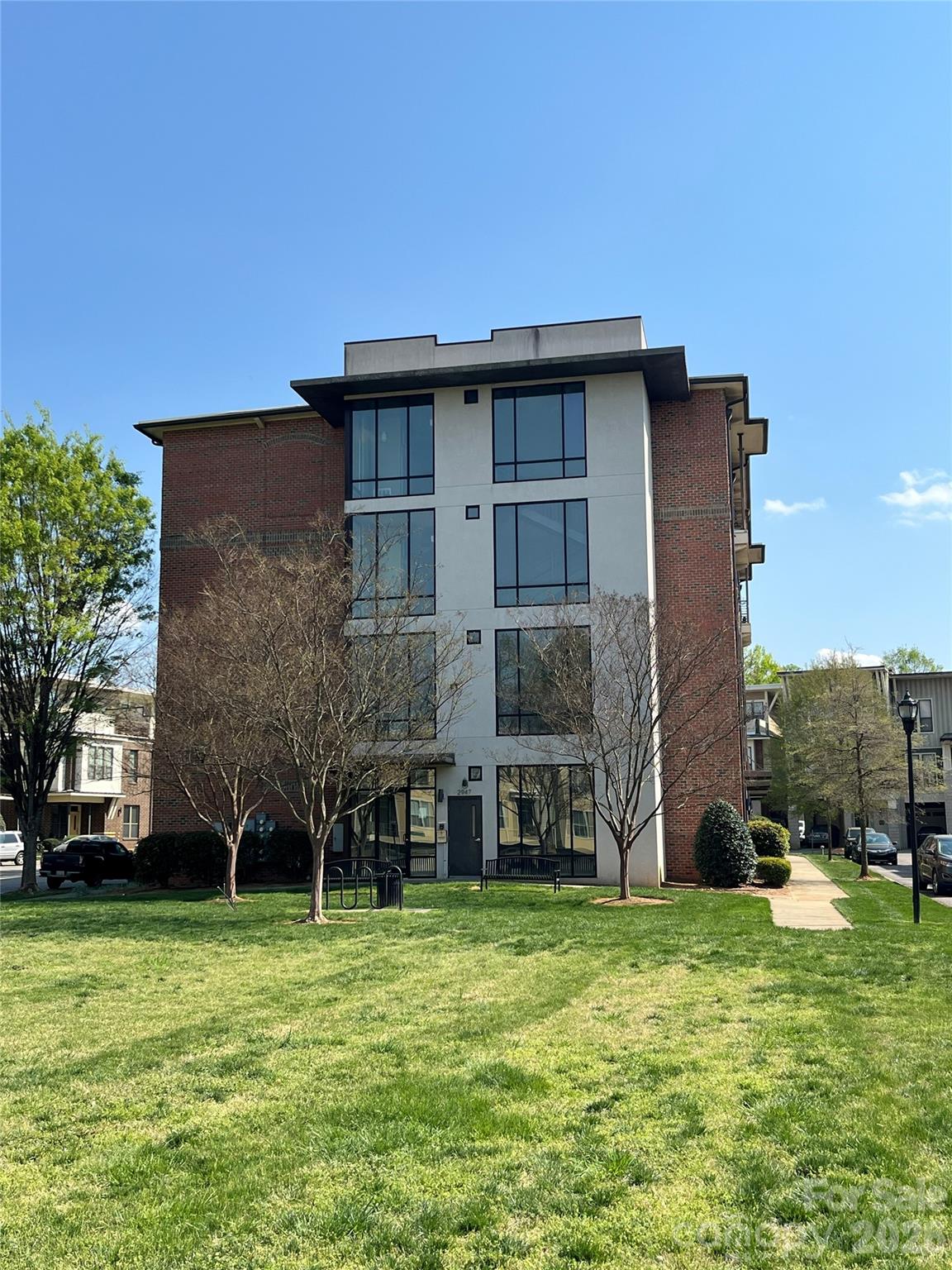 3269 Noda Boulevard — photo