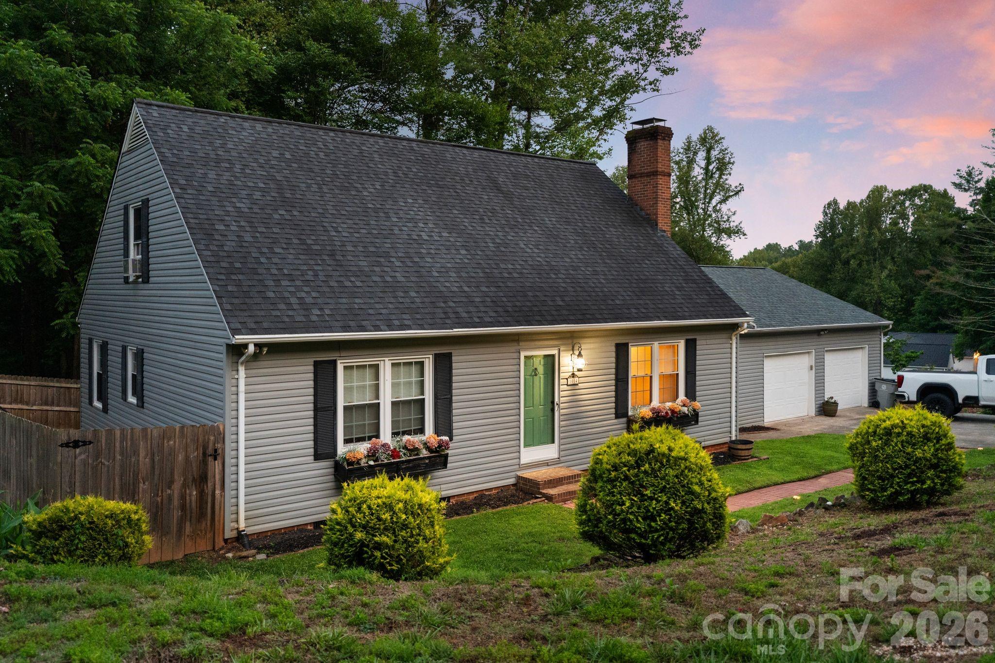 1014 Bramblewood Court NE — photo