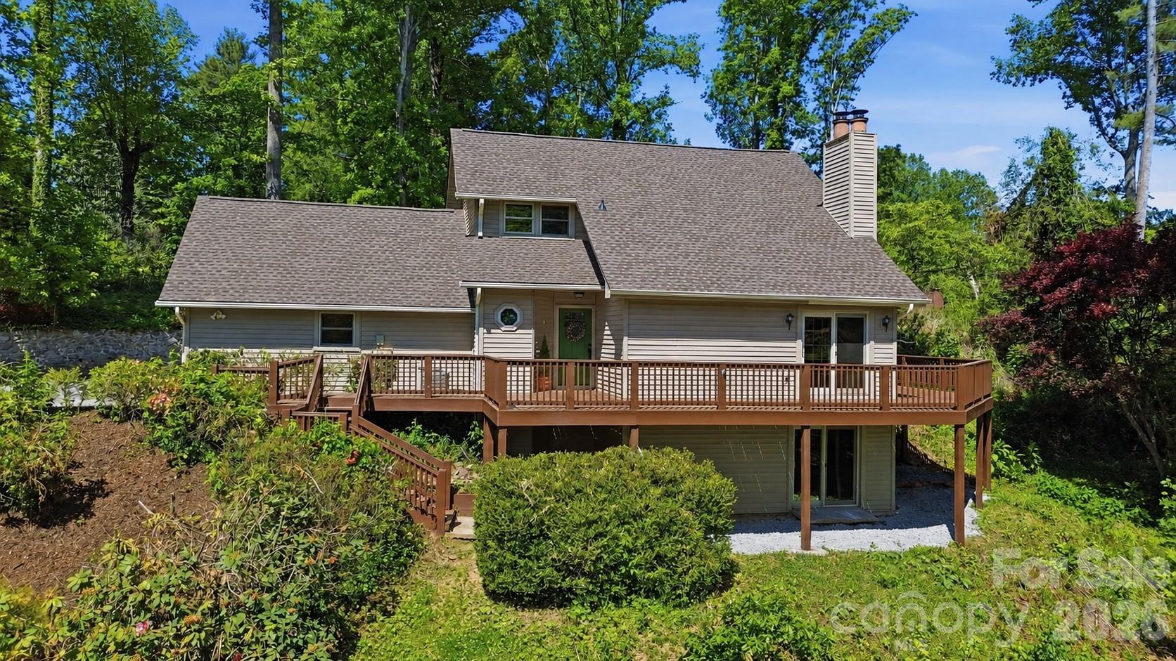 207 Wood Dale Drive — photo