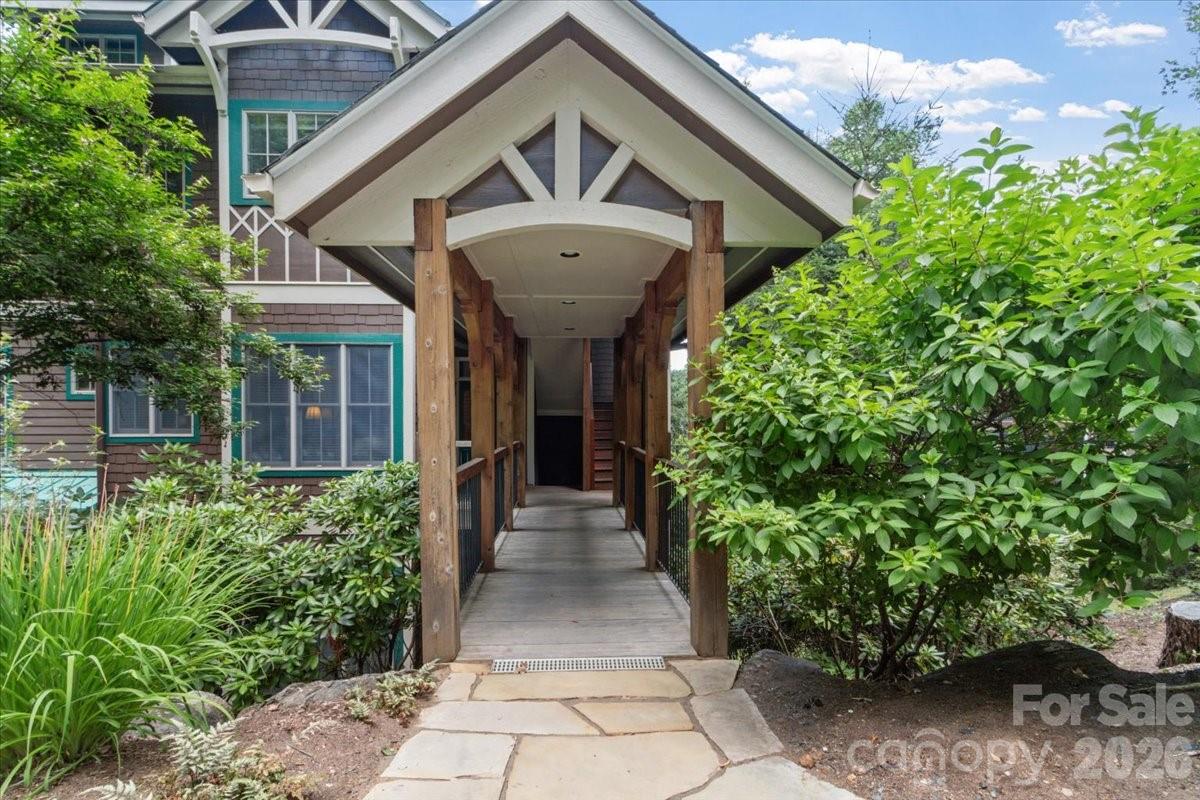 45 Creekside Way I202 — photo